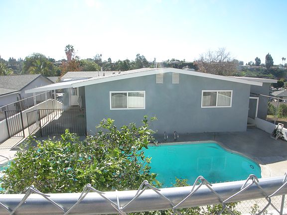 2nd image of 6922 Airoso Ave