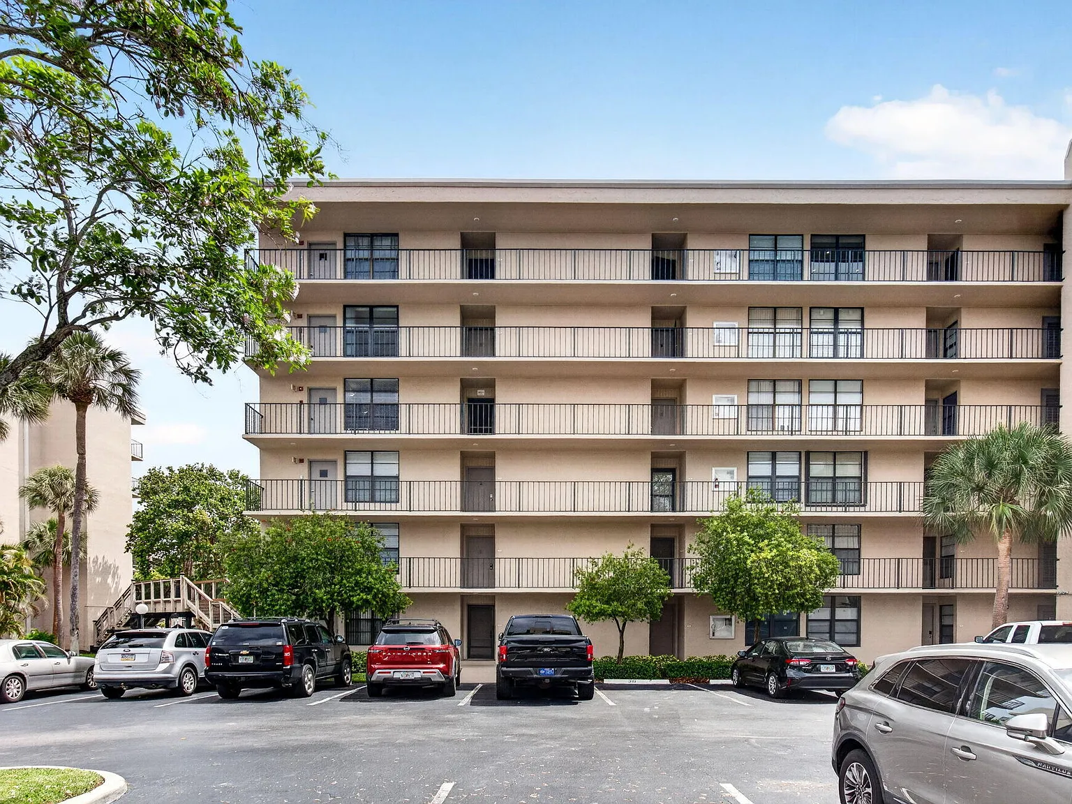 2 bed, 2.0 bath, 1130 sqft, $2,350 — Photo 4