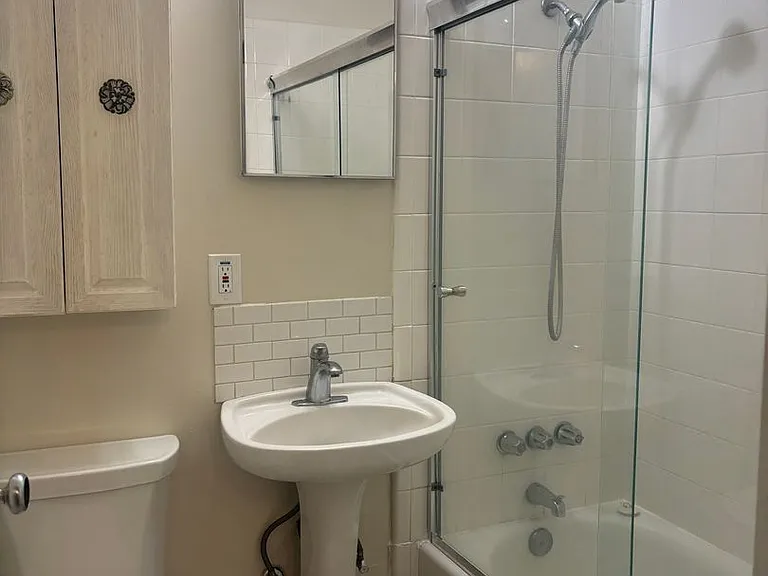 4139-4141 Olga Dr — Photo 10