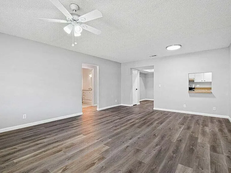 9046 E Highland Pines Blvd — Photo 4