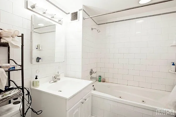 Rented by Zumper Inc | media 5