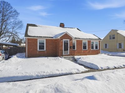 45 Canterbury St, Ludlow, MA, 01056