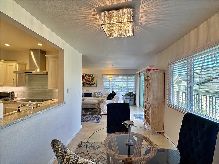 230 S Catalina Ave #203 — Photo 12