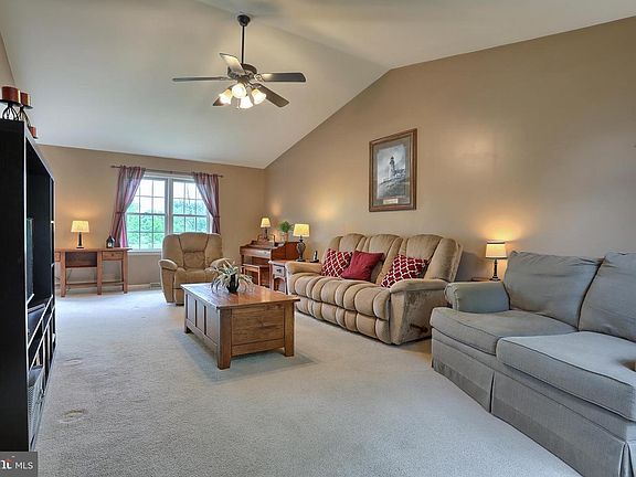 5th image of 14 Wheatland Dr #L-0009