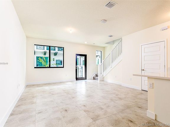 3rd image of 4662 NW 83rd Psge #4662