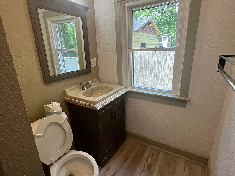 630 Willis Ave #3 — Photo 13