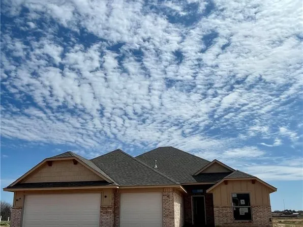 495 Grand Sycamore Dr, Washington, OK 73093