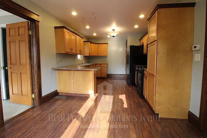 2353 Adams Ave — Photo 7