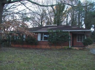 1718 Gillem Dr, East Pt, GA 30344