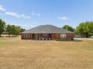 726 Meadow Lark Ln, Blanchard, OK 73010