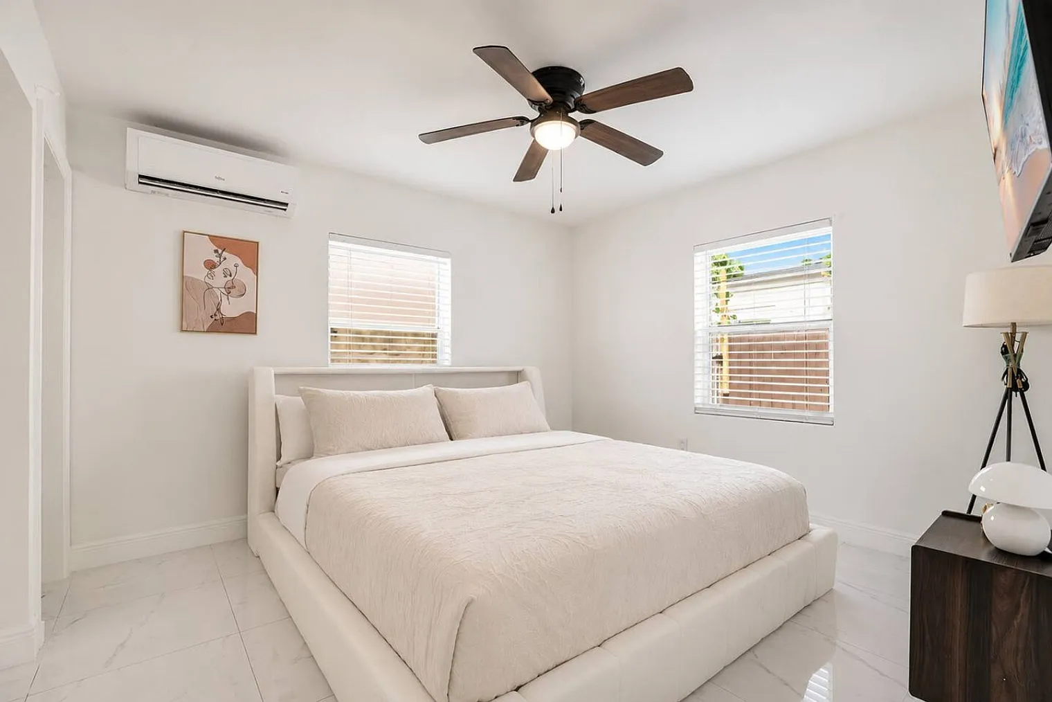 1 bed, 1.0 bath, $3,701 — Photo 4