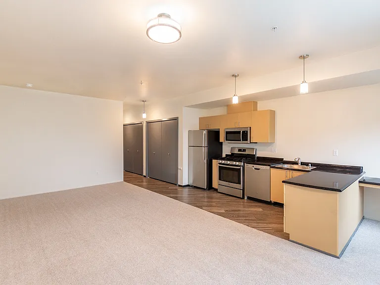Saffron Apartments — Photo 23