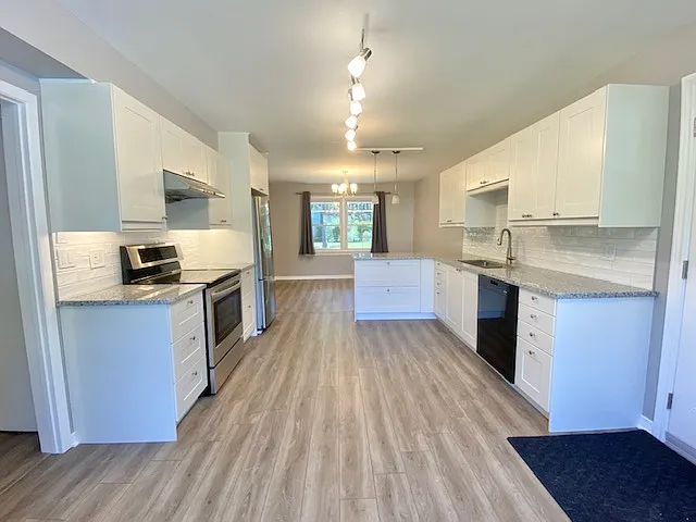 843 Driftwood Rd — Photo 5