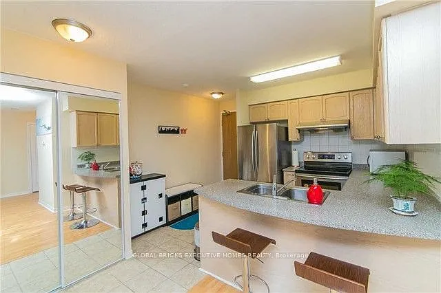 5508 Yonge St #1108 — Photo 4