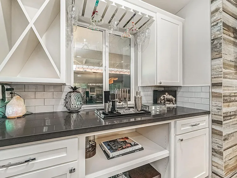 4623 E Earll Dr — Photo 46