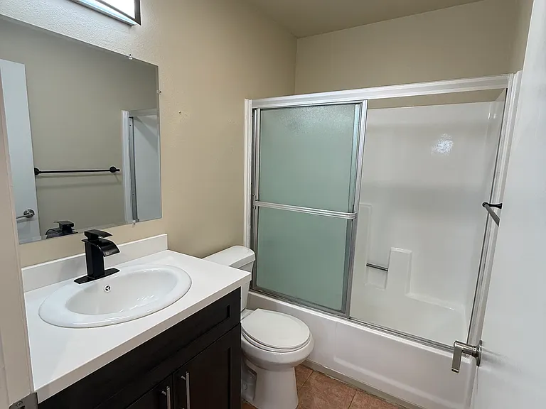 602 W California Ave — Photo 2