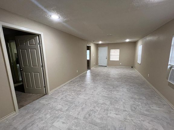 4th image of 891 Washington Blvd