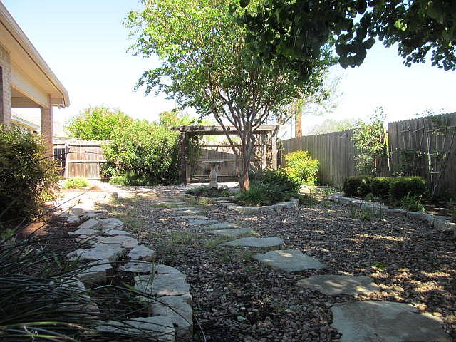 1st image of 321 Chase Oaks Pl