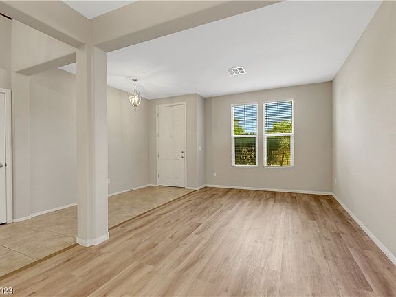 4th image of 7819 Castle Rock Peak St
