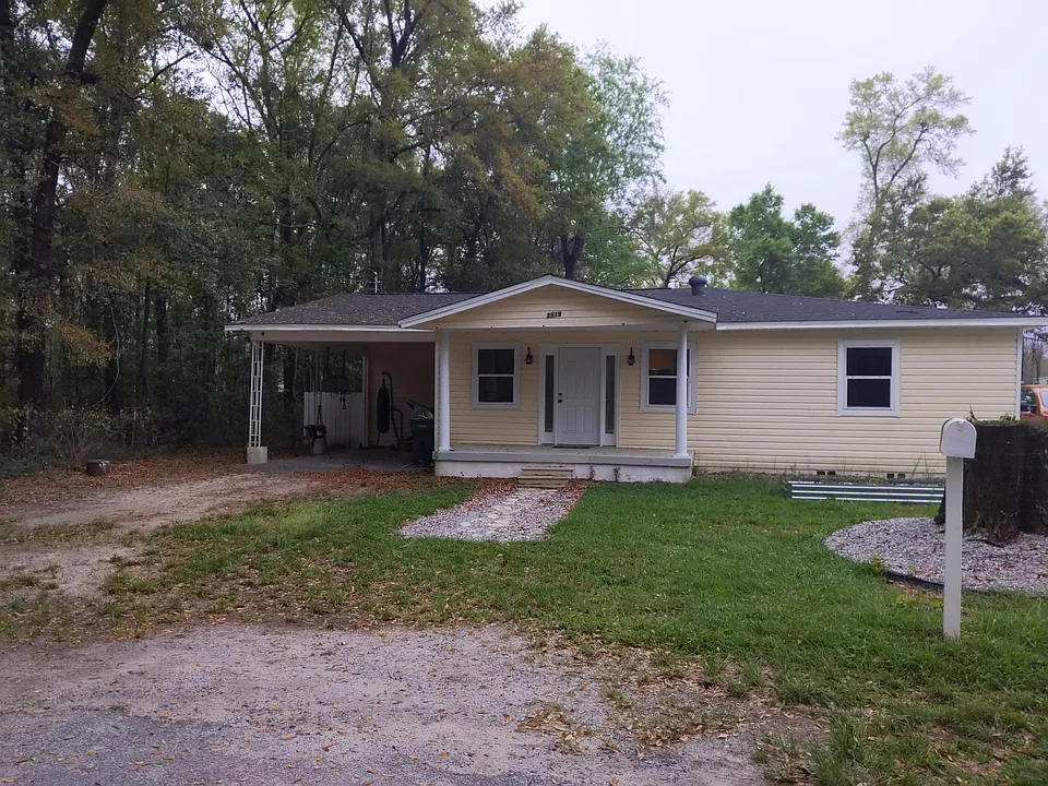 2519 Abbie Ln