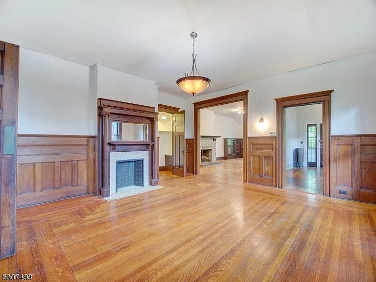 449 Grove St — Photo 7