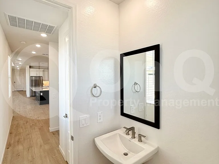 10042 S 23rd Ln — Photo 37