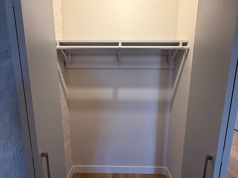 927 N Mozart St #1F — Photo 12