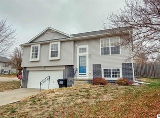 7503 S 178th Avenue Cir, Omaha, NE 68136