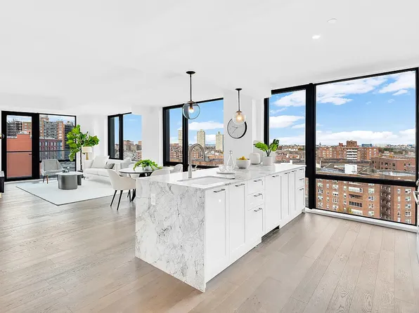 107-06 Queens Boulevard image 1 of 22