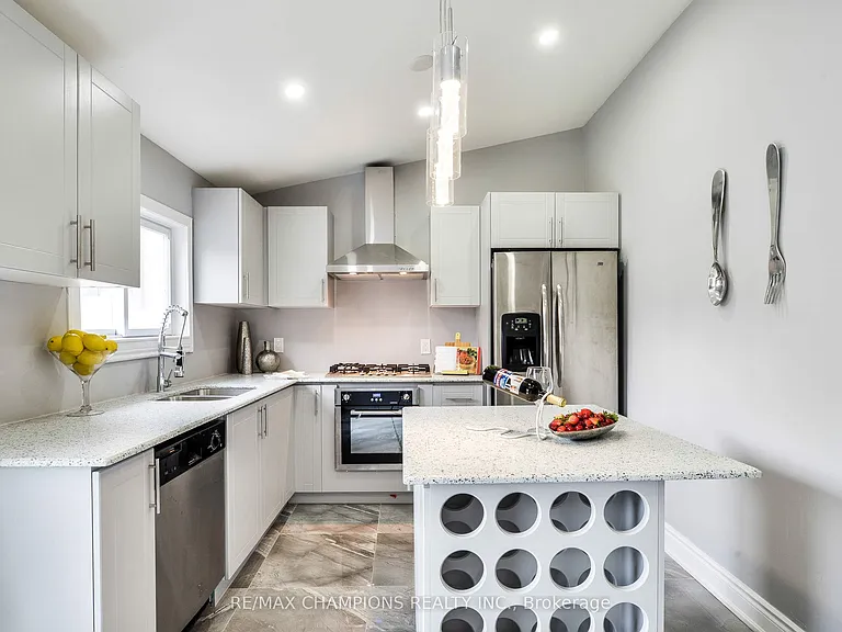 734 Willard Ave #MAIN — Photo 15