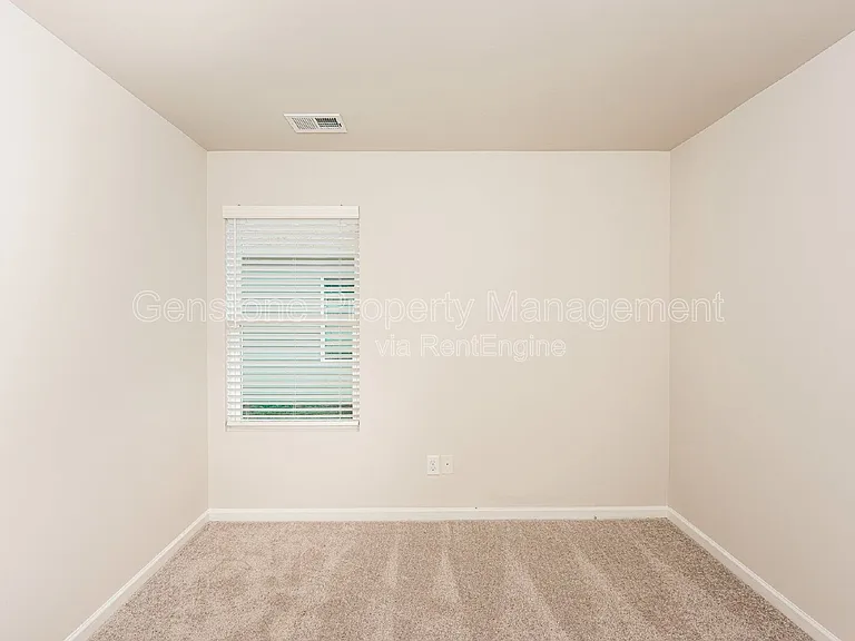 54 Trophy Loop — Photo 13