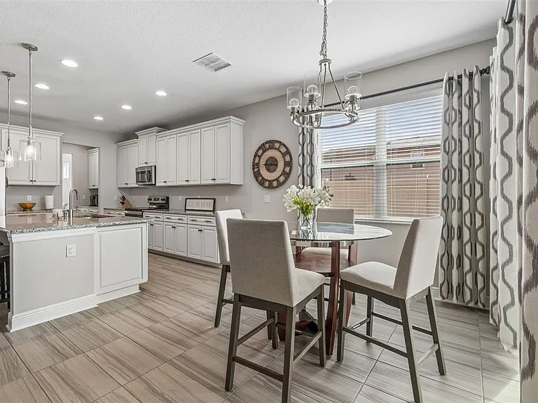 19328 Breynia Dr — Photo 23