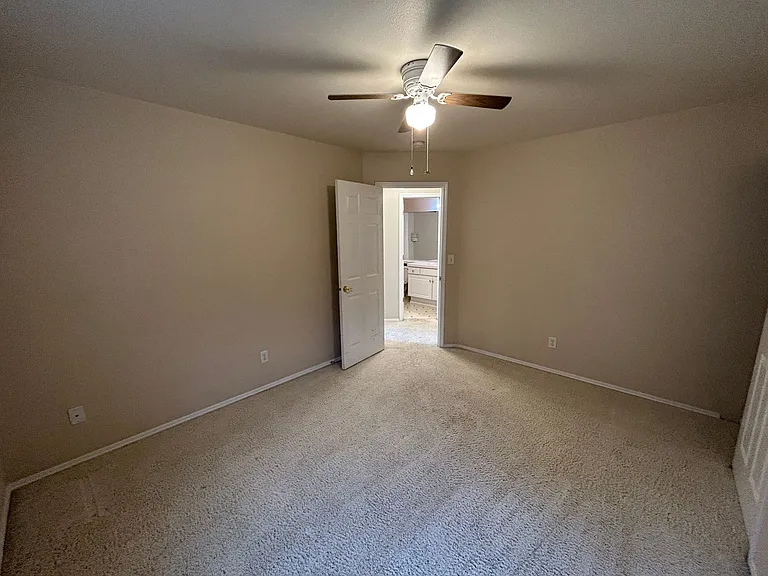 421 Talus Rd — Photo 7