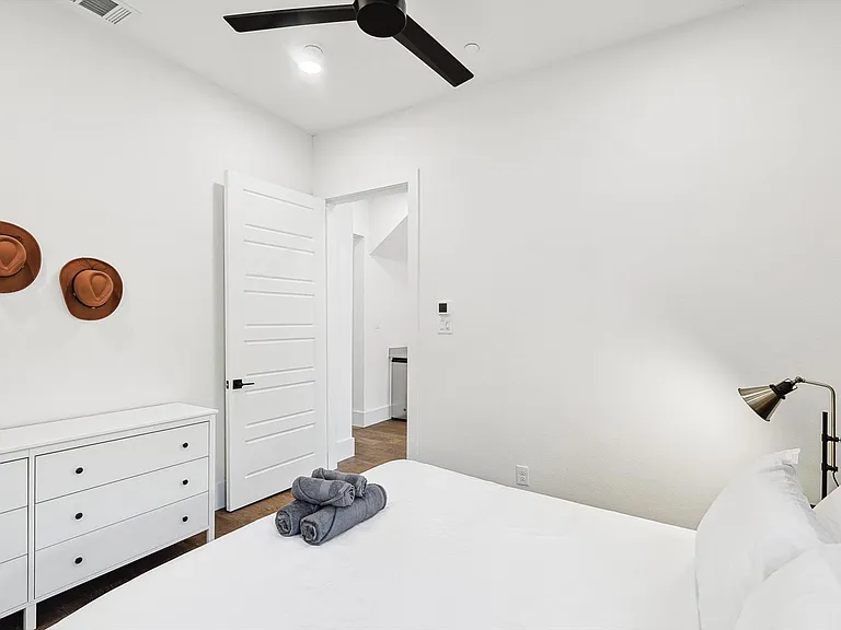 1805 Browder St #103 — Photo 19