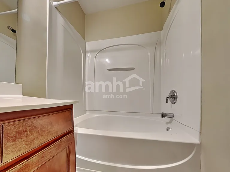 5034 Ballantine Dr — Photo 16