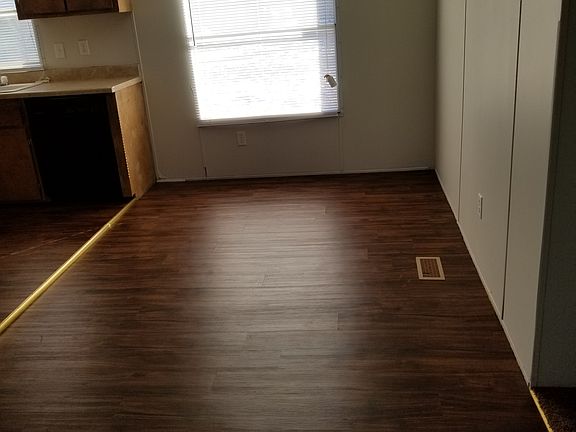 3rd image of 20800 Forest Hills Ct