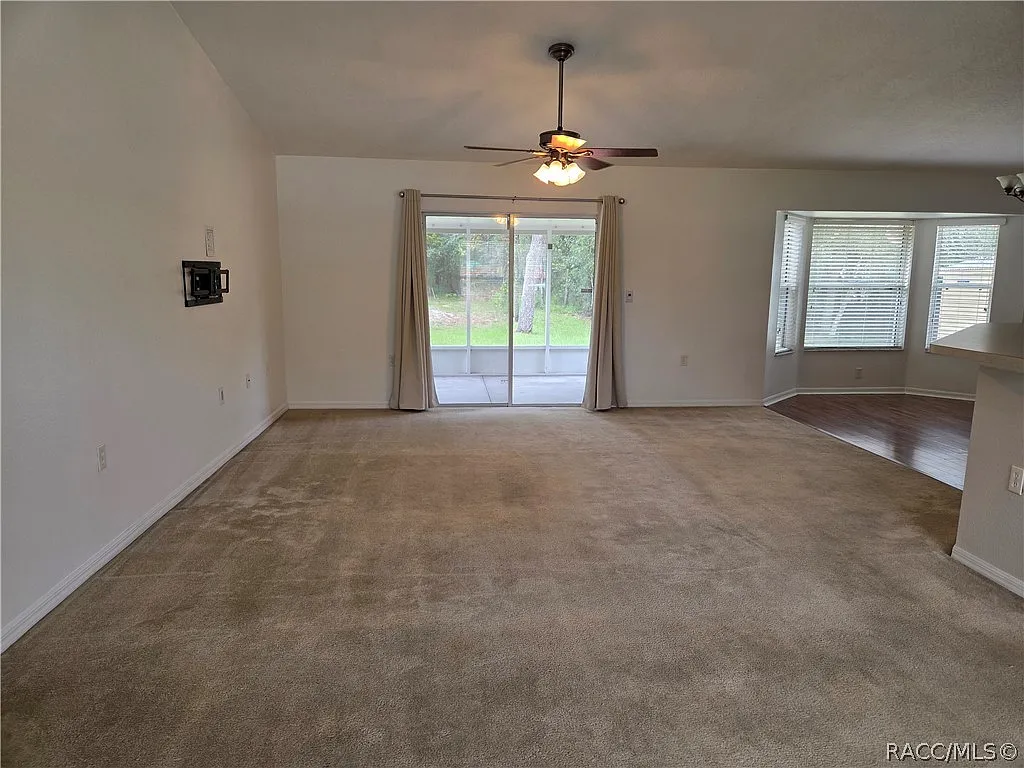3 bed, 1379 sqft, $2,000 — Photo 3