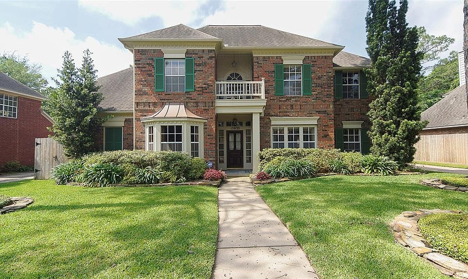 1st image of 15835 Sweetwater Creek Dr