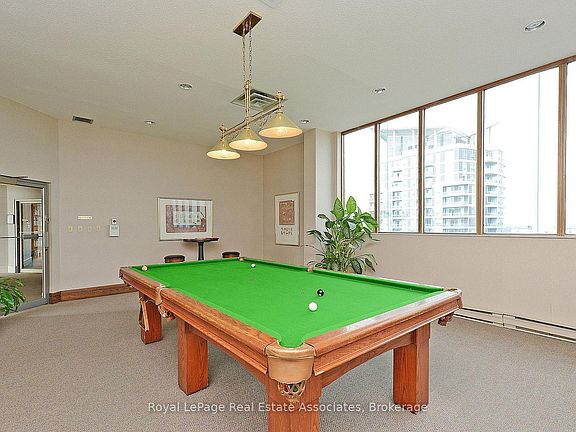 5th image of 55 Elm Dr W #809