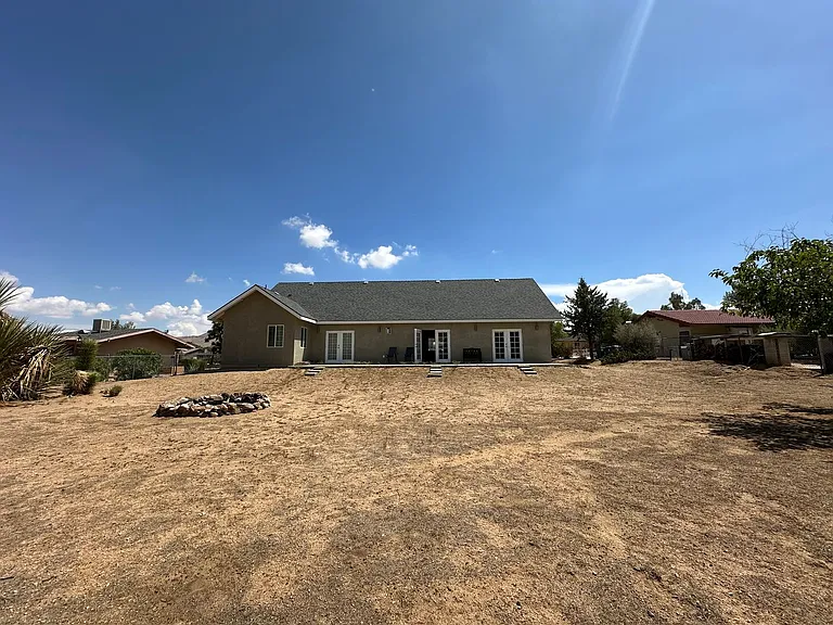 58064 Bonanza Dr — Photo 43