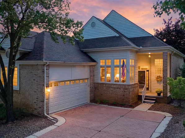 38147 N Vista Dr, Livonia, MI 48152