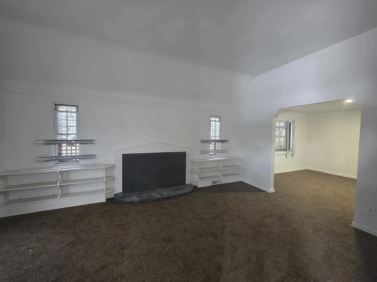 5234 Berkshire - 1 — Photo 4