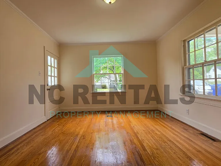 1313 Holman St — Photo 3