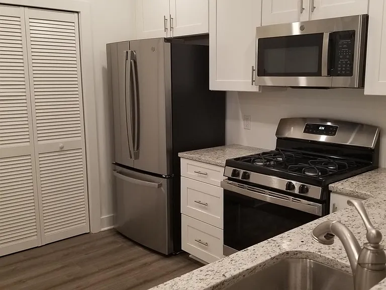 932 Vanderbergh Blvd — Photo 5