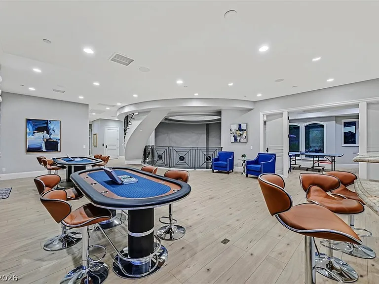 8 Rue Mediterra Dr — Photo 55