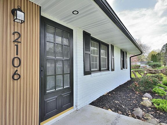 2nd image of 2106 Murphy Woods ROAD