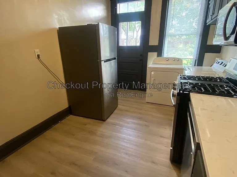 2754 Accomac St — Photo 2