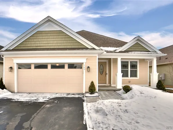 109 Grambo Dr, Lancaster, NY 14086