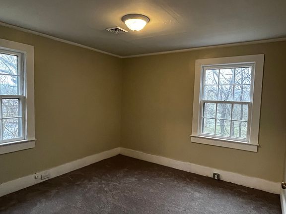 5th image of 114 Plaza St #1
