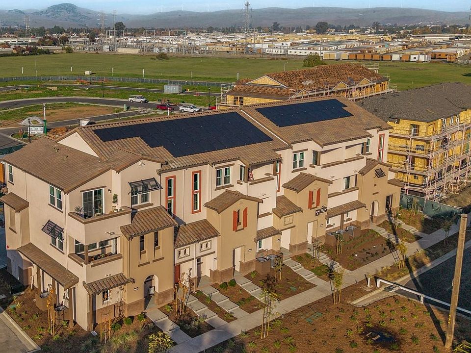 Alicante at Arroyo Crossings by Trumark Homes I Livermore, CA I Residence 1 Model